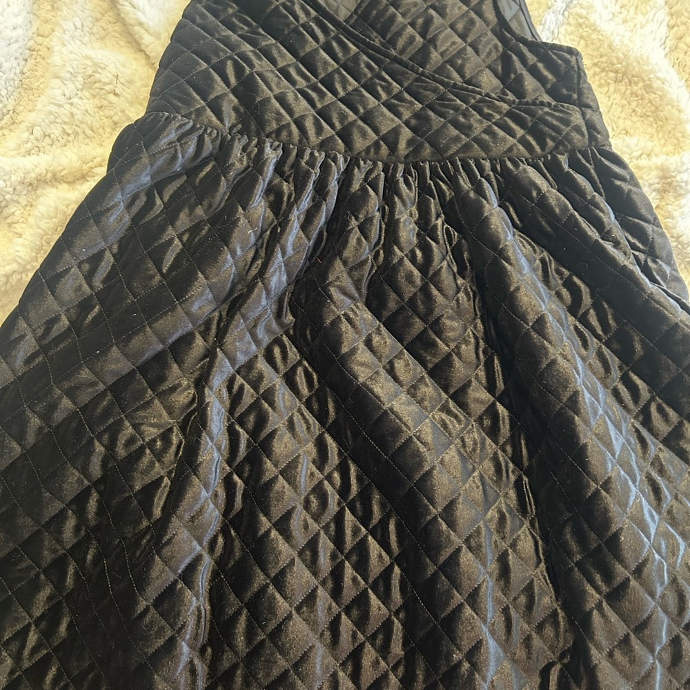 Elegant Black Quilted Midi Dress